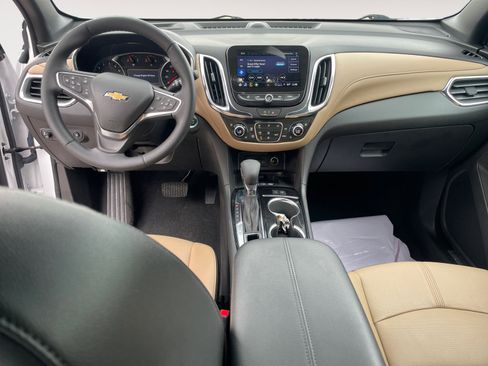Used 2024 Chevrolet Equinox Premier AWD/4WD image 10