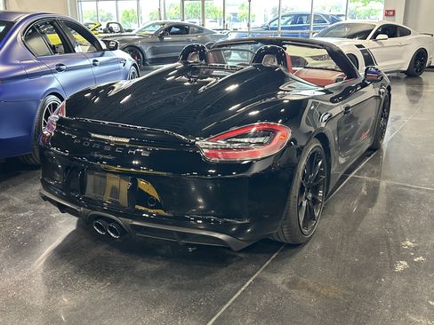 Used 2016 Porsche Boxster Spyder RWD image 7