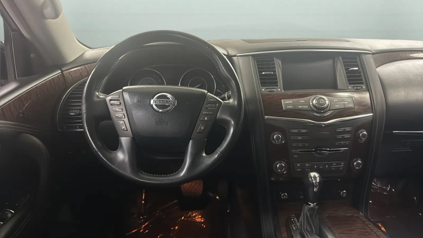 Used 2018 Nissan Armada Platinum RWD image 10