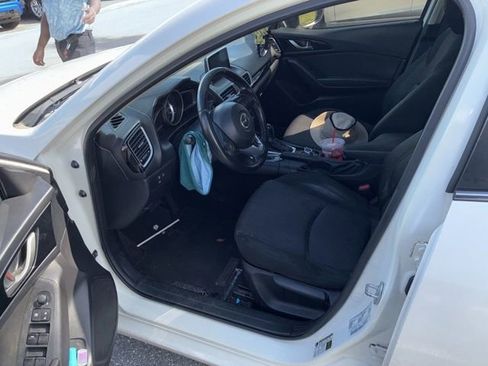 Used 2015 MAZDA MAZDA3 i Touring image 5