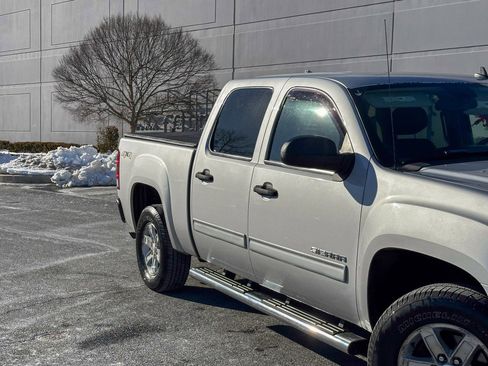 Used 2012 GMC Sierra 1500 SLE w/ Power Tech Package image 12