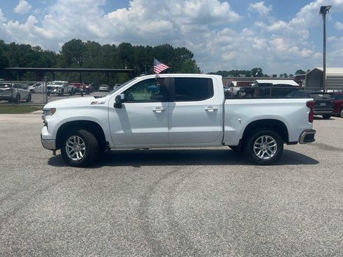 Used 2026 Chevrolet Silverado 1500 LT w/ Z71 Off-Road Package AWD/4WD image 3