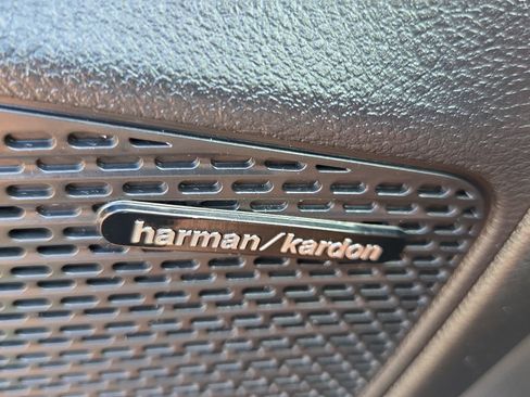 Used 2022 Chrysler Pacifica Pinnacle FWD image 34