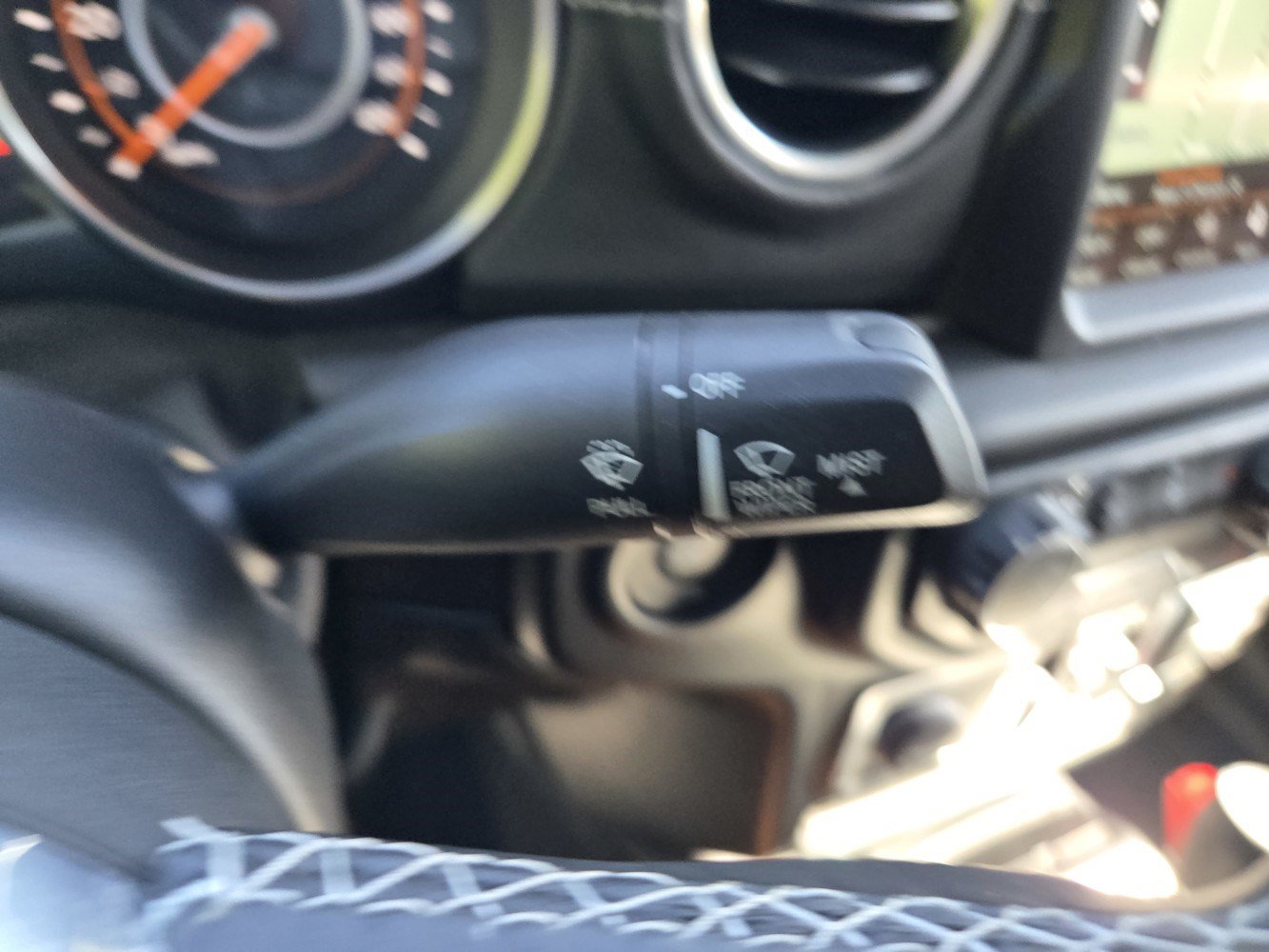 Used 2020 Jeep Gladiator Overland AWD/4WD image 22