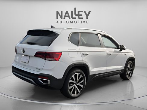 Used 2022 Volkswagen Taos SE w/ IQ.Drive SE Package AWD/4WD image 6