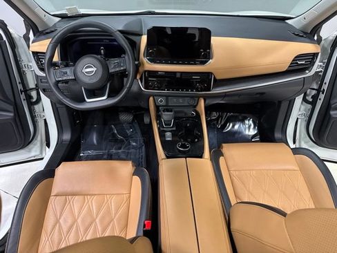 Used 2023 Nissan Rogue Platinum AWD/4WD image 15