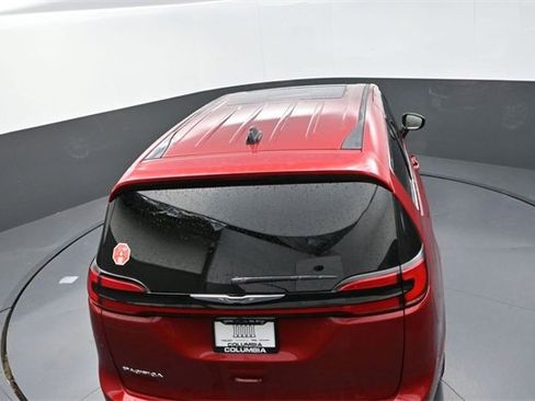 New 2026 Chrysler Pacifica Select image 14