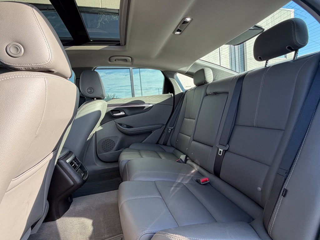 Used 2018 Chevrolet Impala LT w/ Sunroof and Spoiler Package FWD image 9
