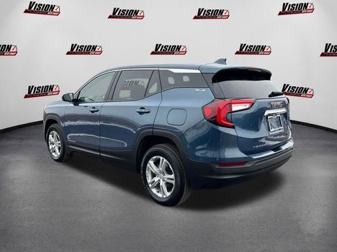 Used 2024 GMC Terrain SLE image 7