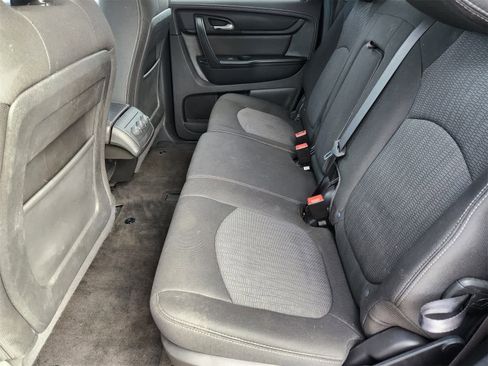 Used 2017 Chevrolet Traverse LT image 22