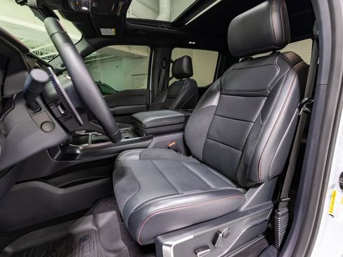 Used 2025 Ford F150 Raptor AWD/4WD image 51