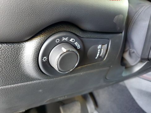 Used 2025 Dodge Durango R/T image 21