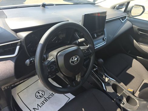 Used 2024 Toyota Corolla LE FWD image 18