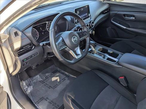 Used 2023 Nissan Sentra SR w/ Trunk Package image 10