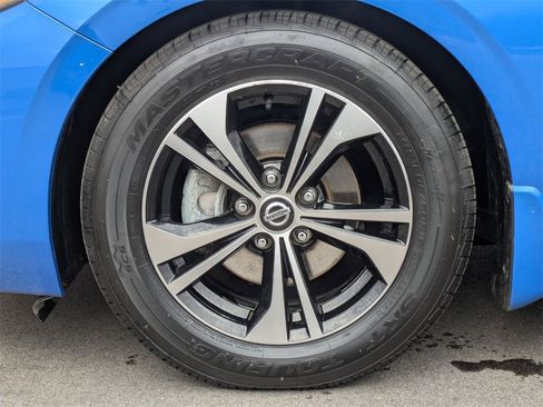 Used 2022 Nissan Sentra SV w/ Trunk Package image 10