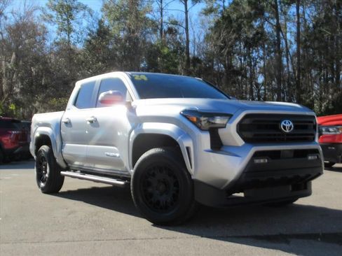 Used 2024 Toyota Tacoma SR5 image 1