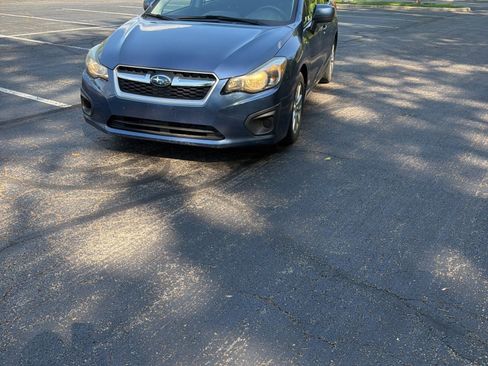 Used 2013 Subaru Impreza 2.0i Premium w/ All-Weather Pkg AWD/4WD image 2