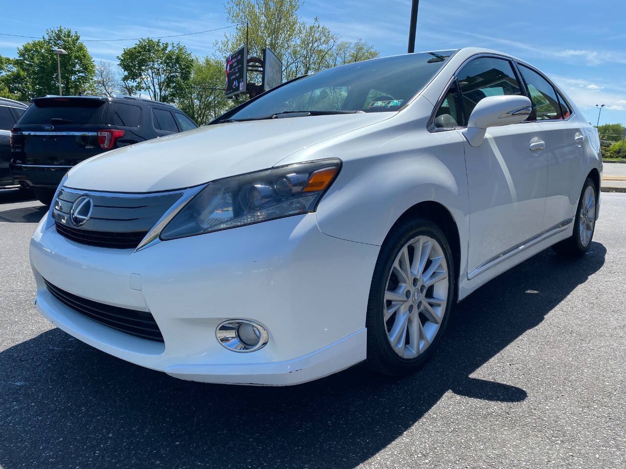 Used 2010 Lexus HS 250h Premium w/ Preferred Accessory Package FWD image 7