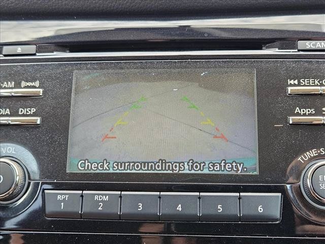 Used 2016 Nissan Rogue SV AWD/4WD image 14