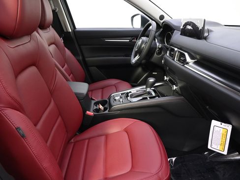 New 2025 MAZDA CX-5 Carbon Edition image 17