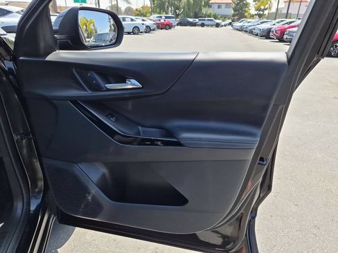 Used 2025 Chevrolet Equinox LT FWD image 33
