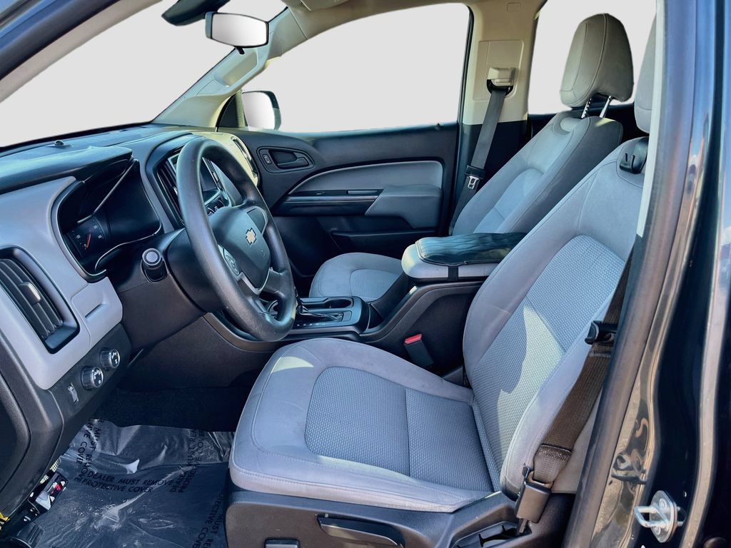 Used 2018 Chevrolet Colorado W/T w/ WT Convenience Package AWD/4WD image 19