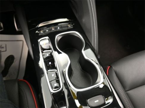 Used 2023 Buick Envision Essence w/ Sport Touring Package image 11