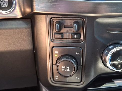 Used 2024 Ford F250 Lariat w/ Lariat Ultimate Package AWD/4WD image 26