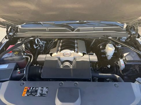 Used 2019 Cadillac Escalade Luxury w/ Escalade Sport Edition RWD image 36