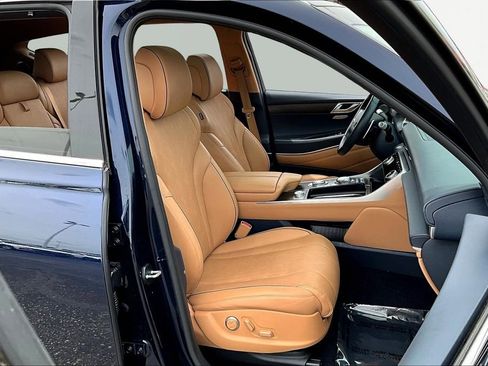 Used 2023 Genesis GV80 2.5T w/ Prestige Package image 7