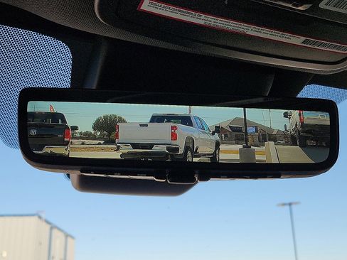 Used 2023 Toyota Sienna Platinum image 10