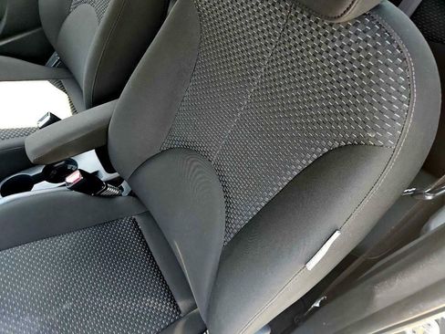 Used 2011 Hyundai Accent GS image 20