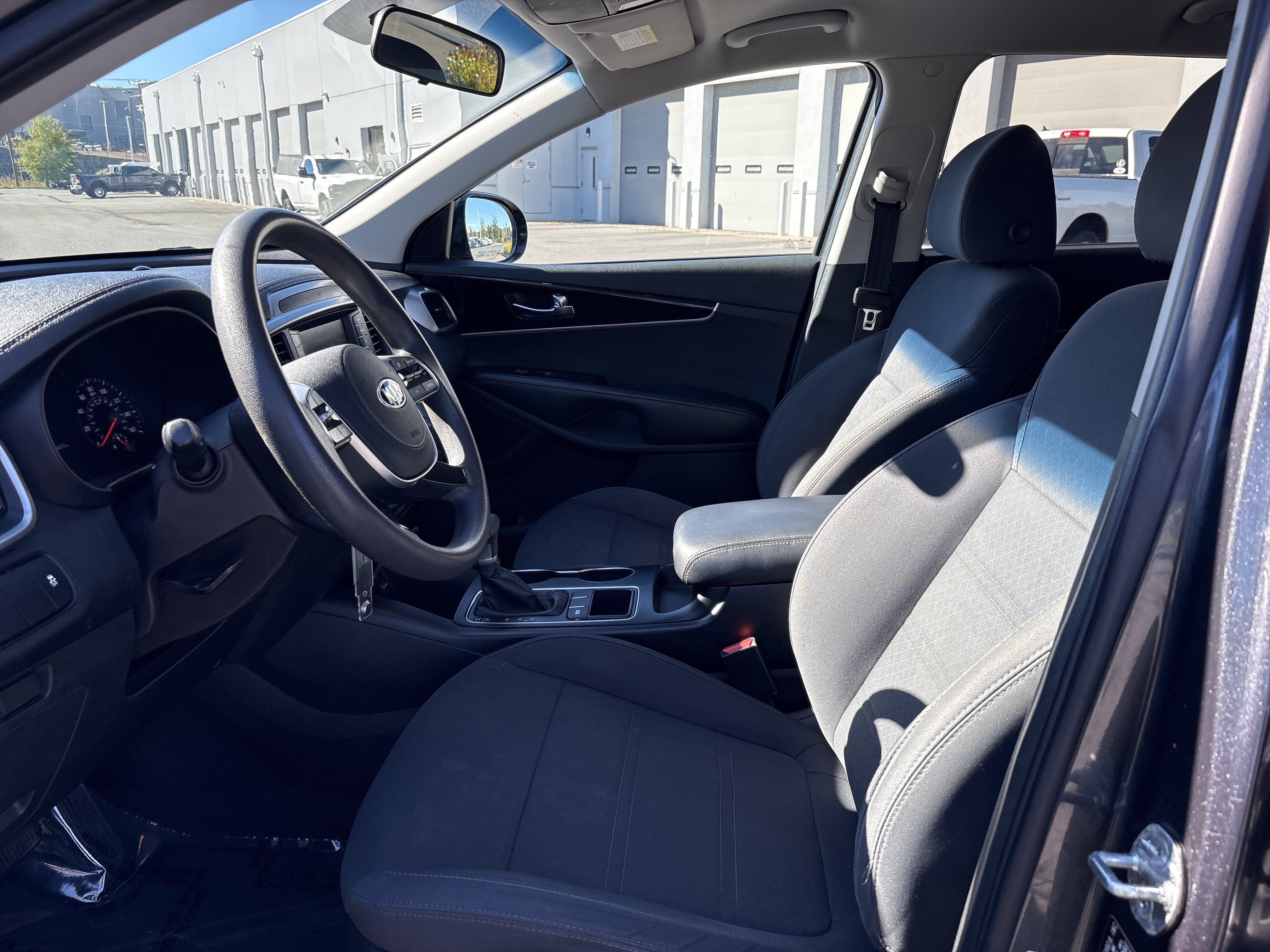 Used 2020 Kia Sorento FWD V6 image 18