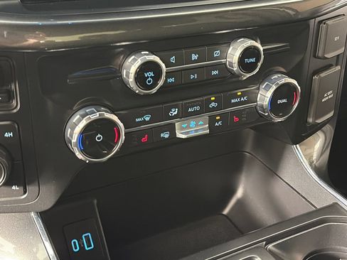 Used 2022 Ford F150 XLT w/ Equipment Group 302A High AWD/4WD image 19