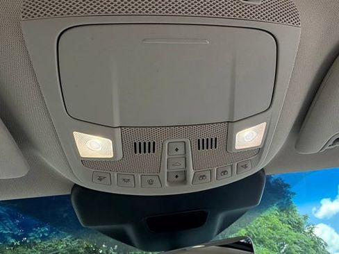 Used 2019 Lincoln Nautilus Reserve w/ Class II Trailer Tow Package FWD image 27