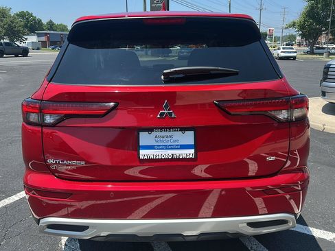 Used 2023 Mitsubishi Outlander SE FWD image 6