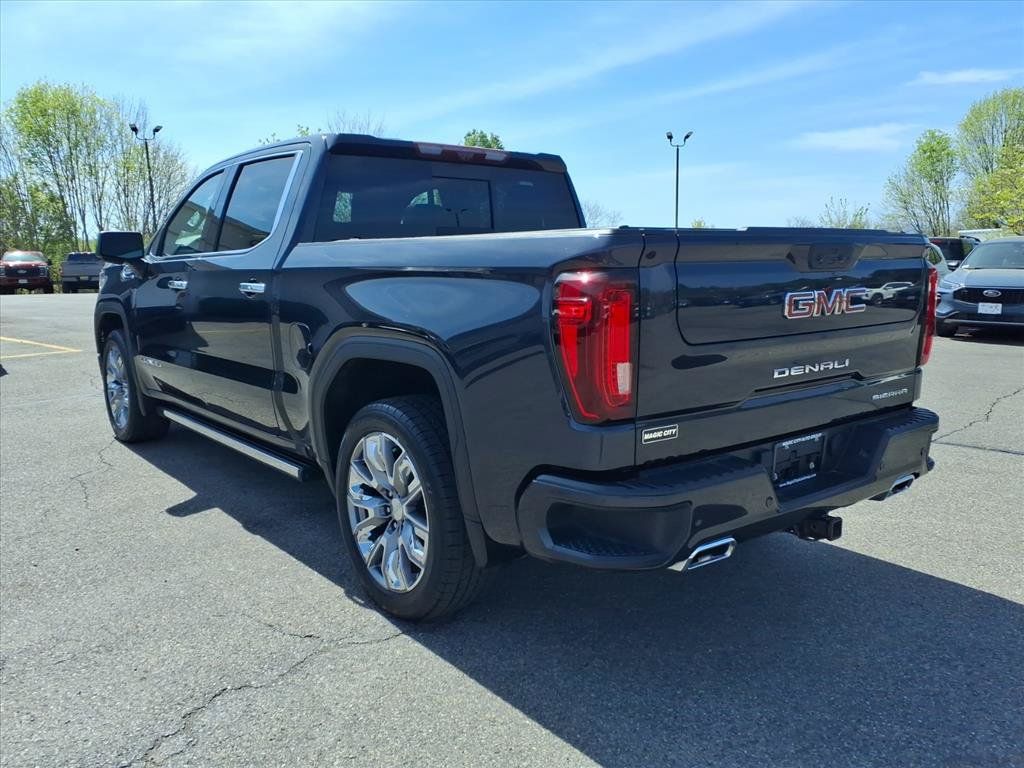 Used 2023 GMC Sierra 1500 Denali w/ Denali Reserve Package AWD/4WD image 3