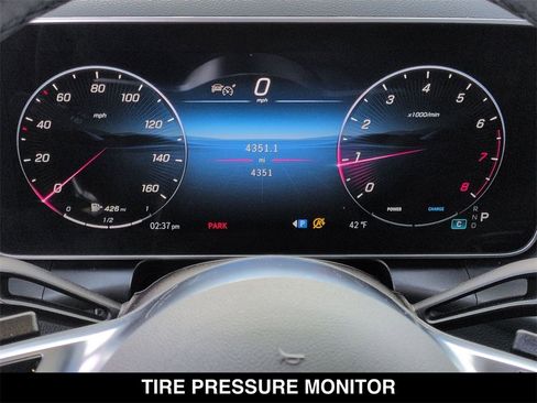 Used 2026 Mercedes-Benz GLC 300 4MATIC image 16