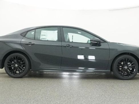 New 2026 Toyota Camry SE FWD image 30