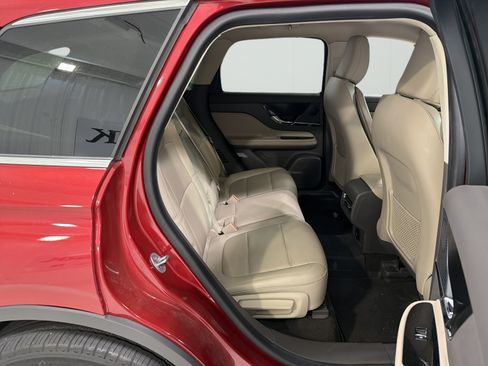 Used 2023 Lincoln Corsair FWD image 11