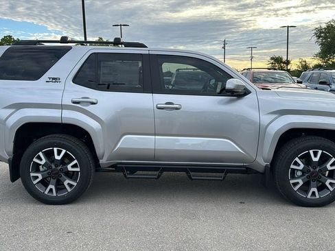 New 2026 Toyota 4Runner TRD Sport Premium AWD/4WD image 10