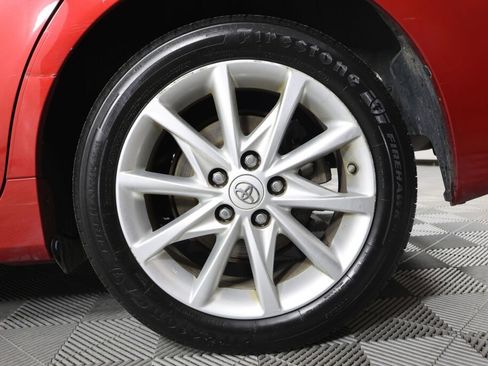 Used 2014 Toyota Prius V Three image 8