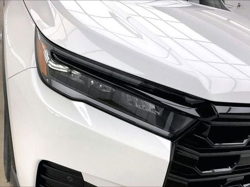 New 2026 Honda Pilot Black Edition image 16