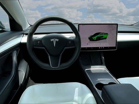 Used 2023 Tesla Model 3 Standard Range RWD image 8