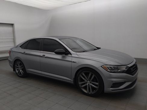 Used 2019 Volkswagen Jetta R-Line w/ R-Line Cold Weather Package FWD image 11
