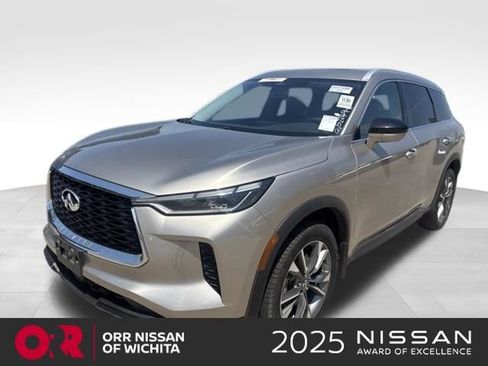 Used 2023 INFINITI QX60 Luxe w/ Cargo Package FWD image 1