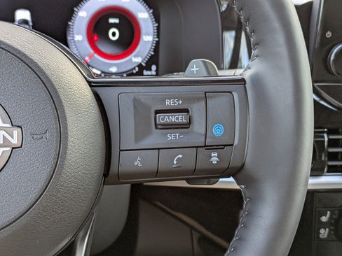 Certified 2024 Nissan Pathfinder Platinum w/ Cargo Package image 30