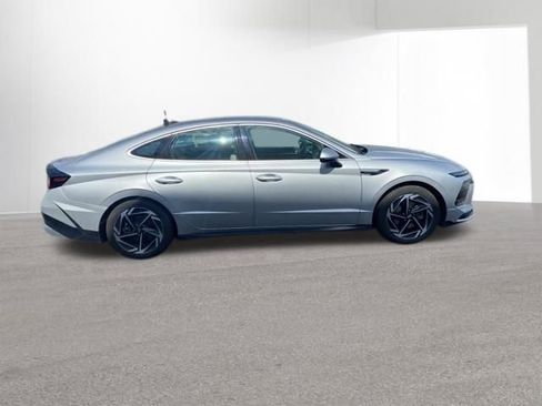 Used 2024 Hyundai Sonata SEL w/ Convenience Package image 8