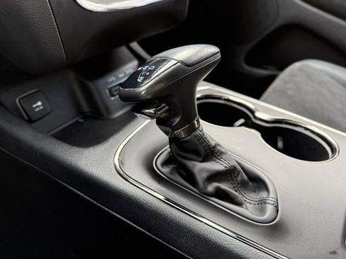Used 2019 Dodge Durango GT image 28