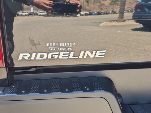 Used 2023 Honda Ridgeline Sport image 13